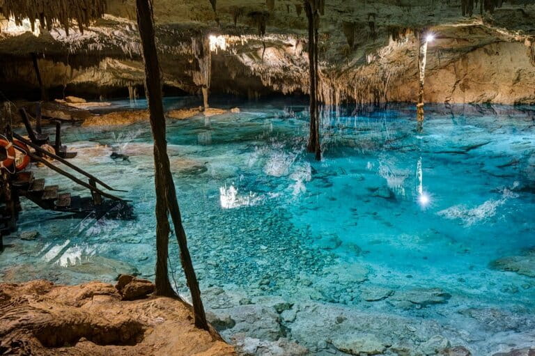 Taak Bi Ha Cenote, Riviera Maya, Playa del Carmen, Mexico Taak Bi Ha Cenote, Riviera Maya, Playa del Carmen, Mexico